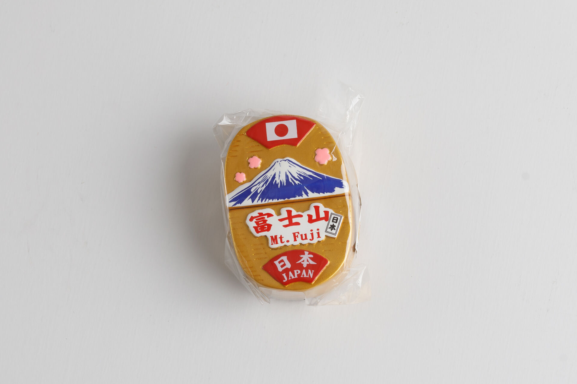  マグネット
